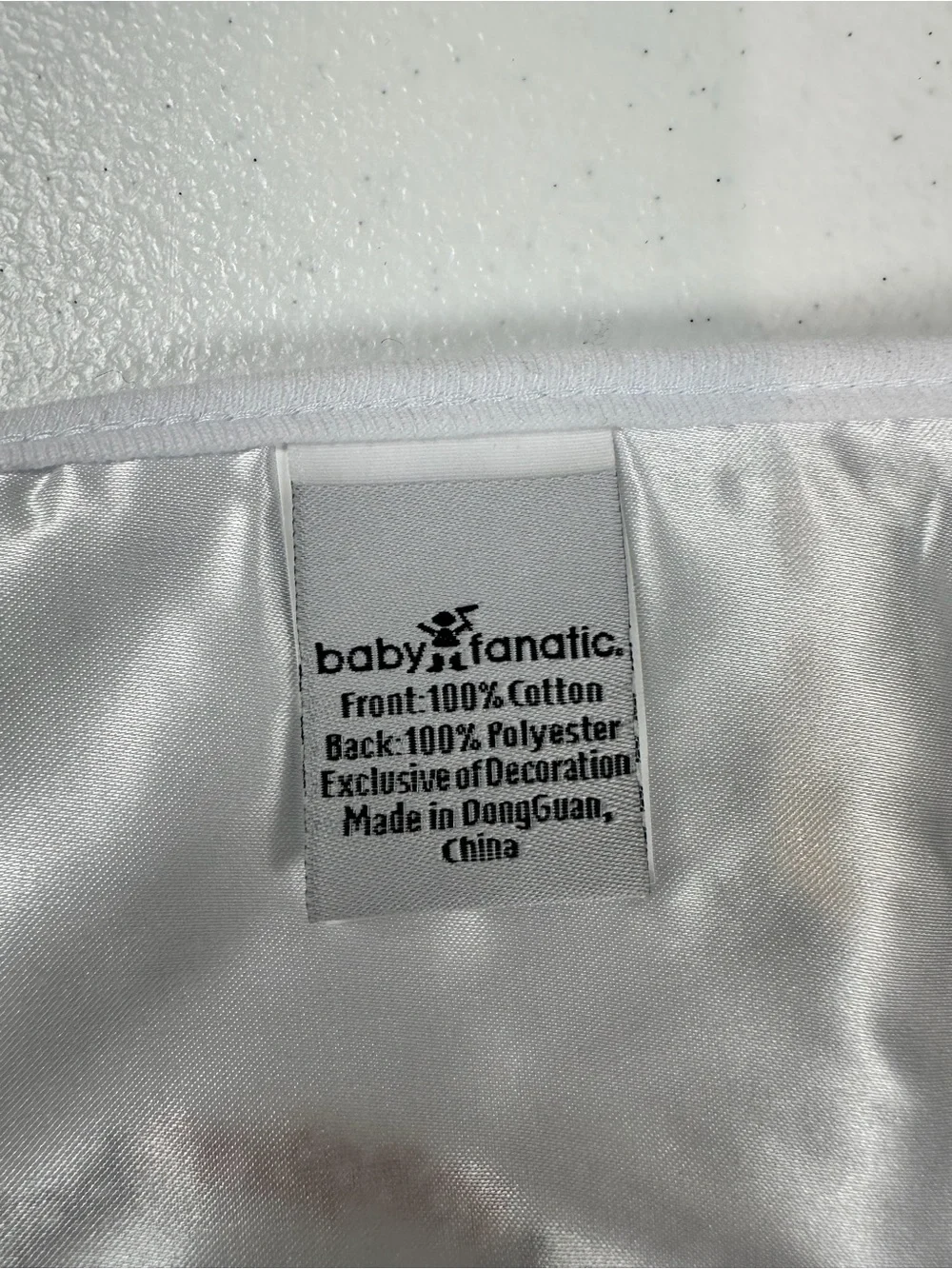 MLB Texas Rangers White Baby Bibs with Red &‎ Blue Logo 2-Pack